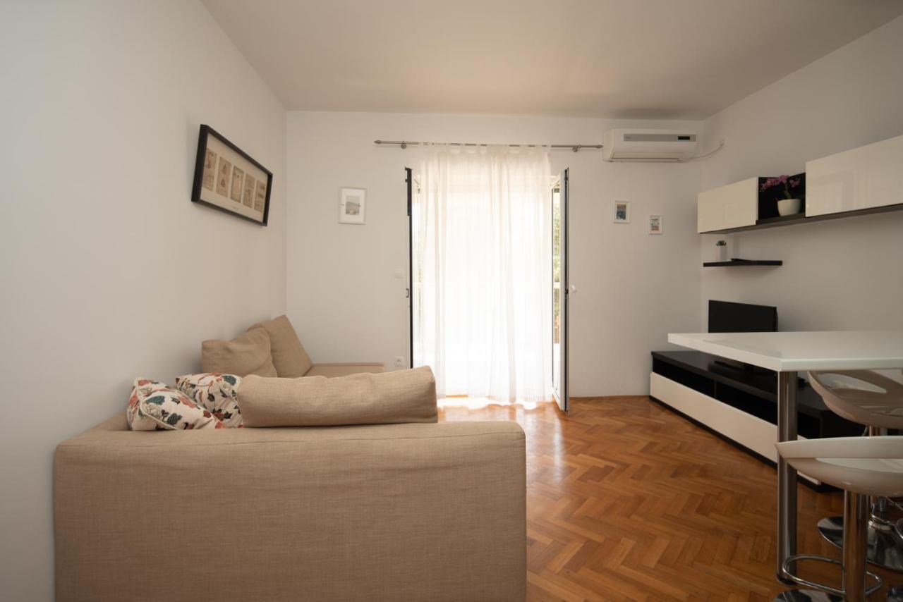 Apartmani Mara 파코스탄 외부 사진