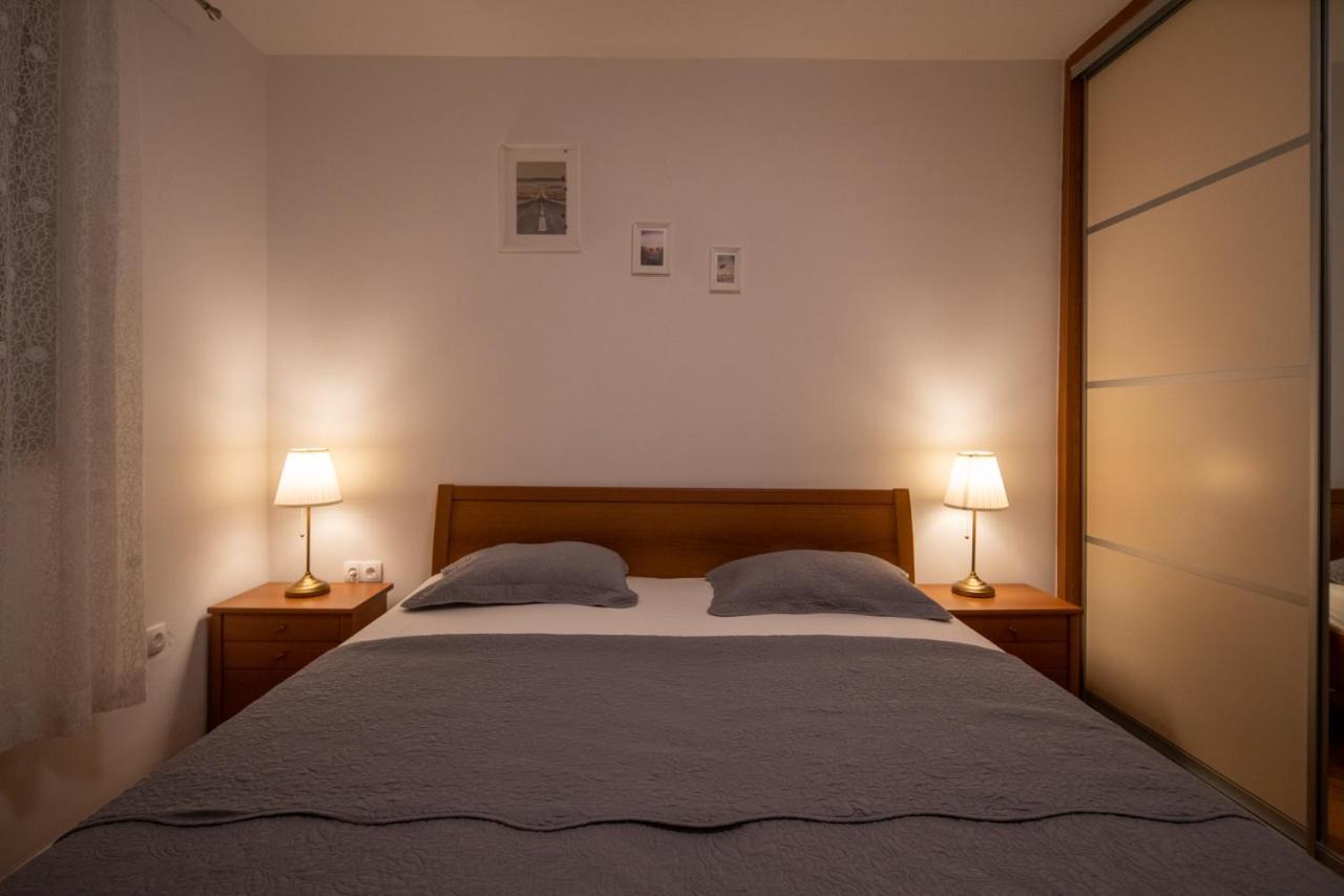 Apartmani Mara 파코스탄 외부 사진