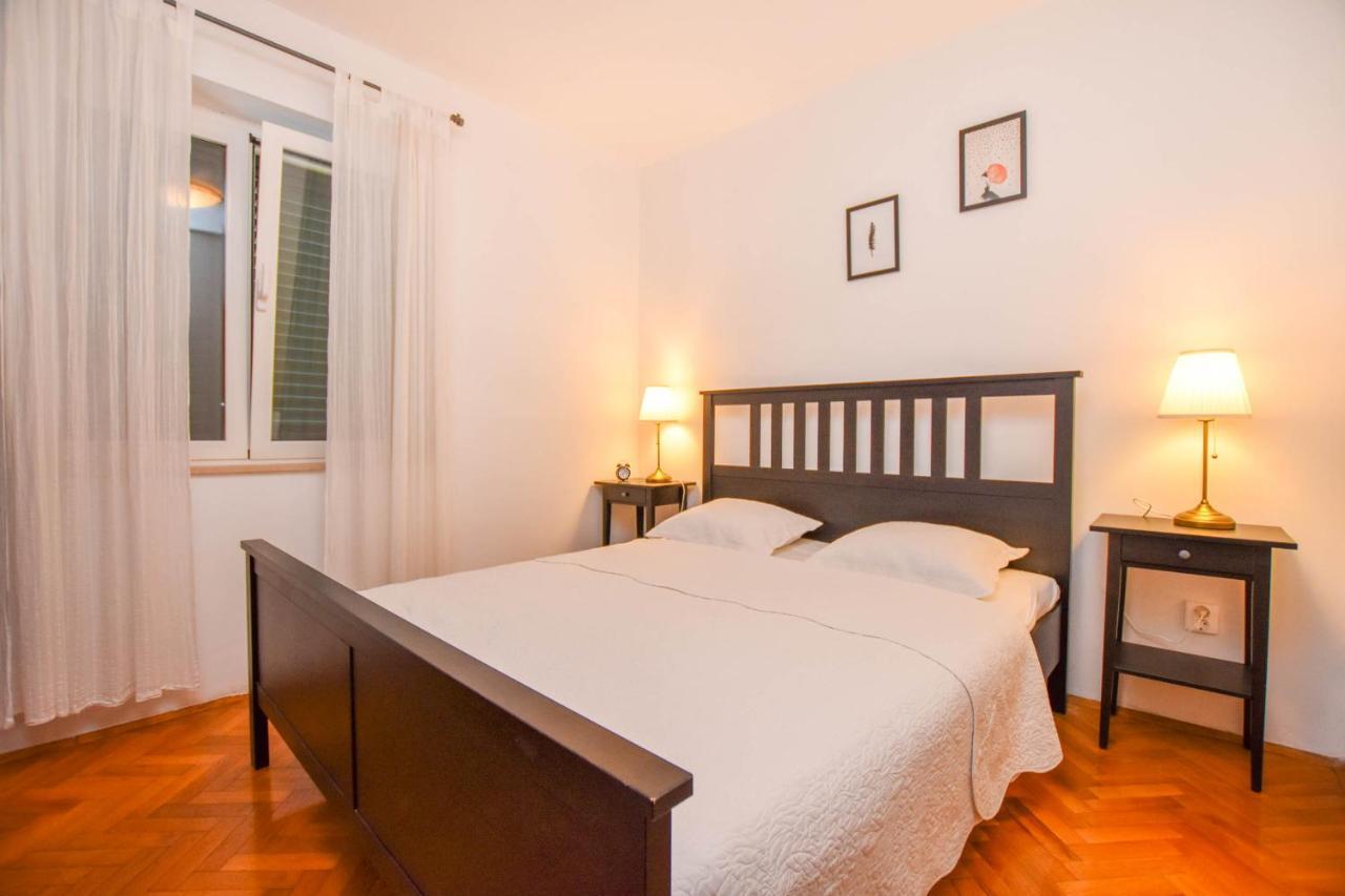 Apartmani Mara 파코스탄 외부 사진